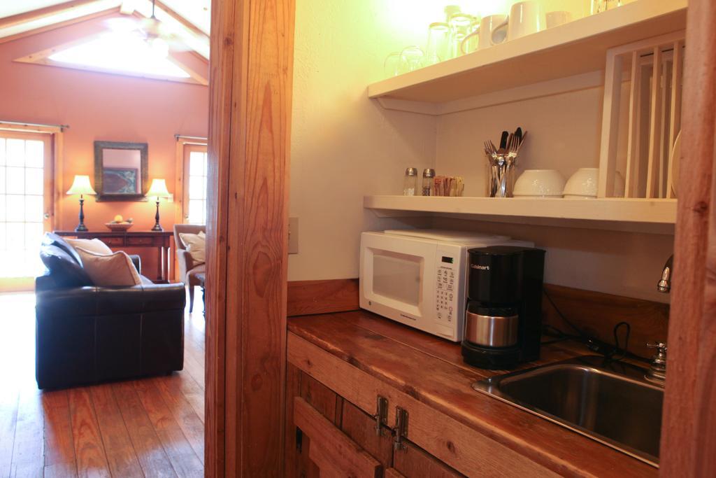 Hoffman Haus Bed & Breakfast เฟรเดอริกส์เบิร์ก ภายนอก รูปภาพ