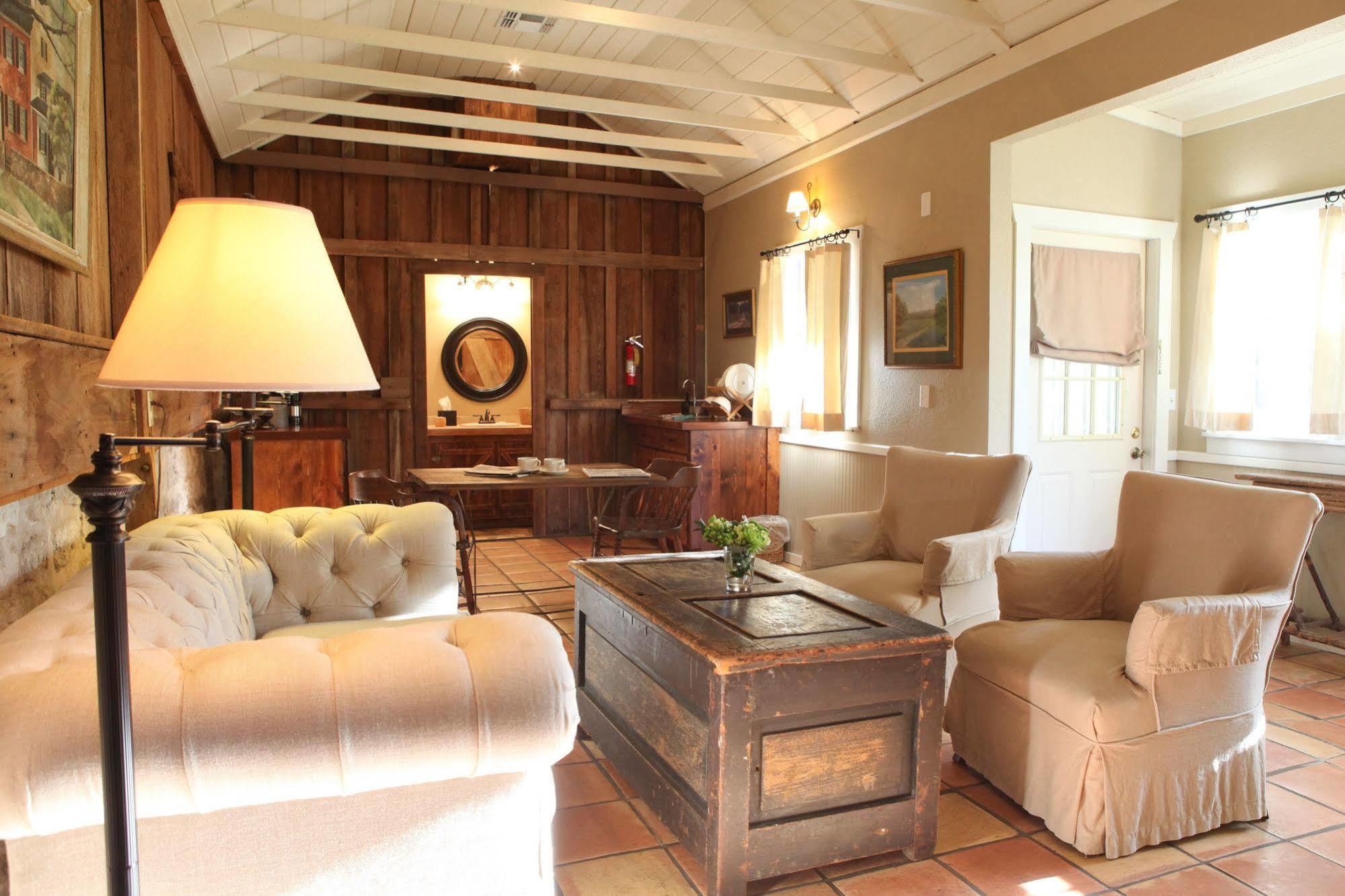 Hoffman Haus Bed & Breakfast เฟรเดอริกส์เบิร์ก ภายนอก รูปภาพ