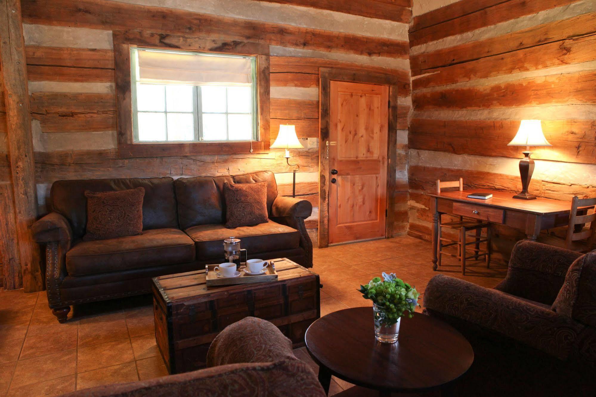 Hoffman Haus Bed & Breakfast เฟรเดอริกส์เบิร์ก ภายนอก รูปภาพ