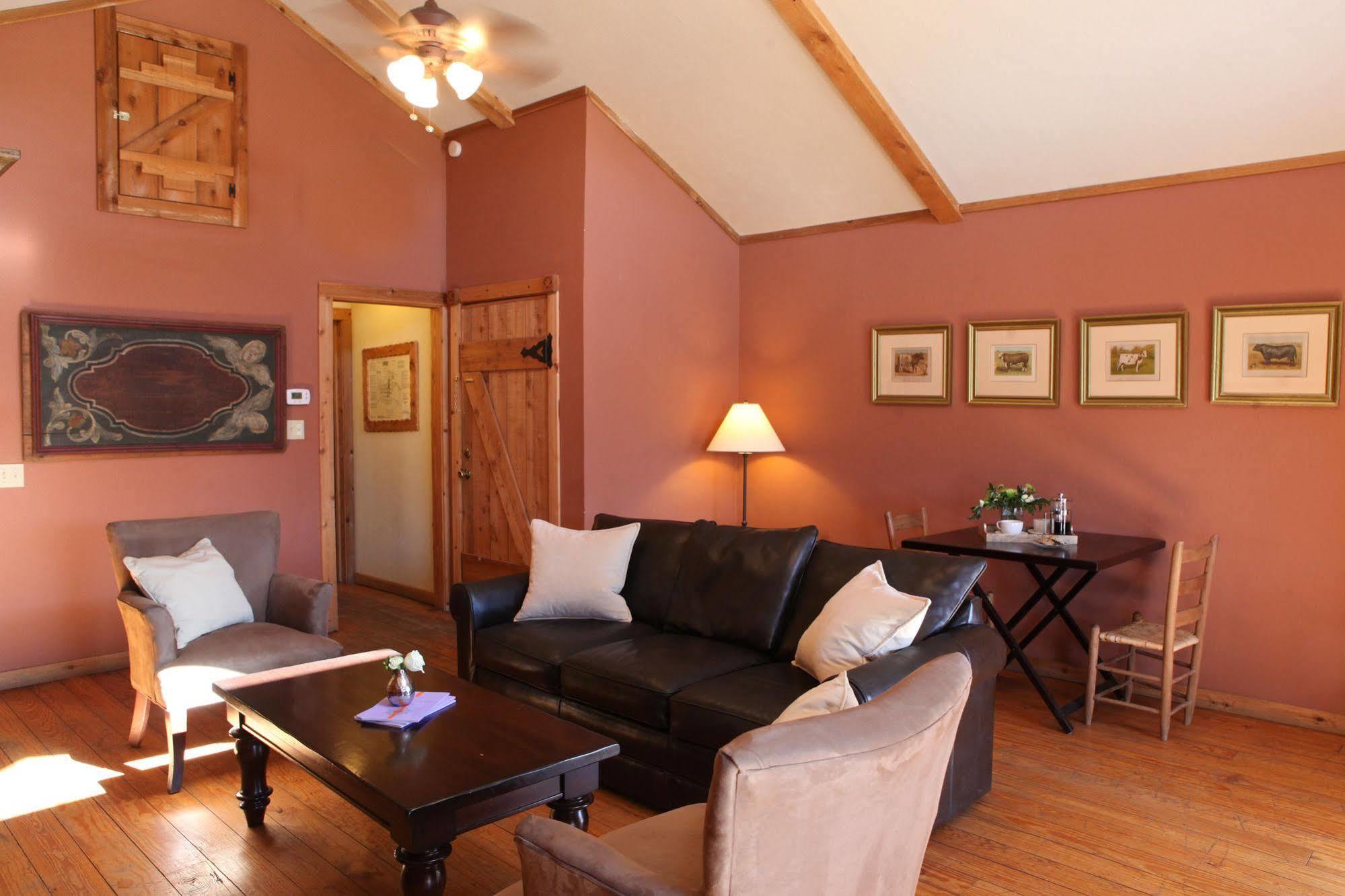 Hoffman Haus Bed & Breakfast เฟรเดอริกส์เบิร์ก ภายนอก รูปภาพ