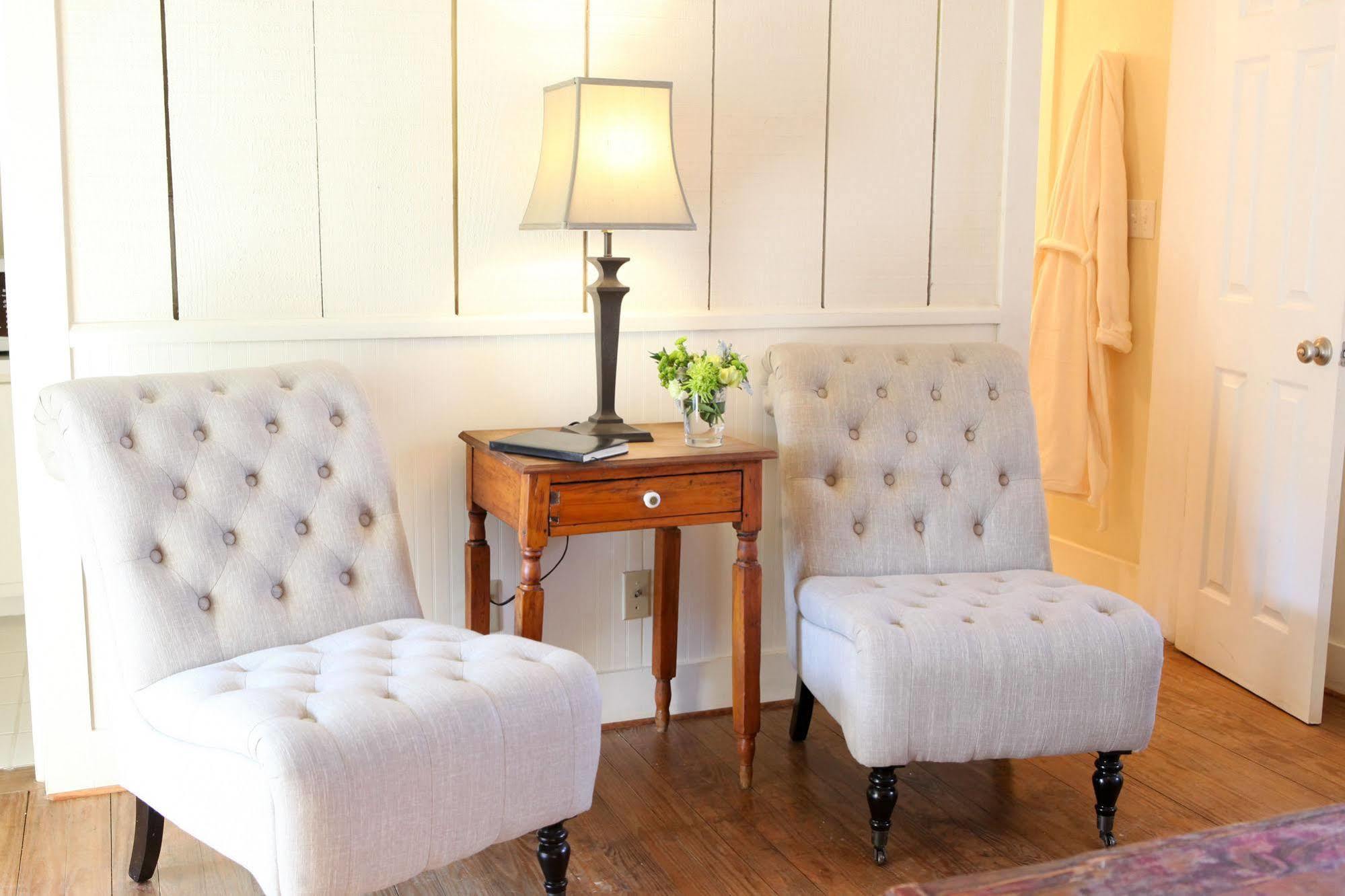Hoffman Haus Bed & Breakfast เฟรเดอริกส์เบิร์ก ภายนอก รูปภาพ