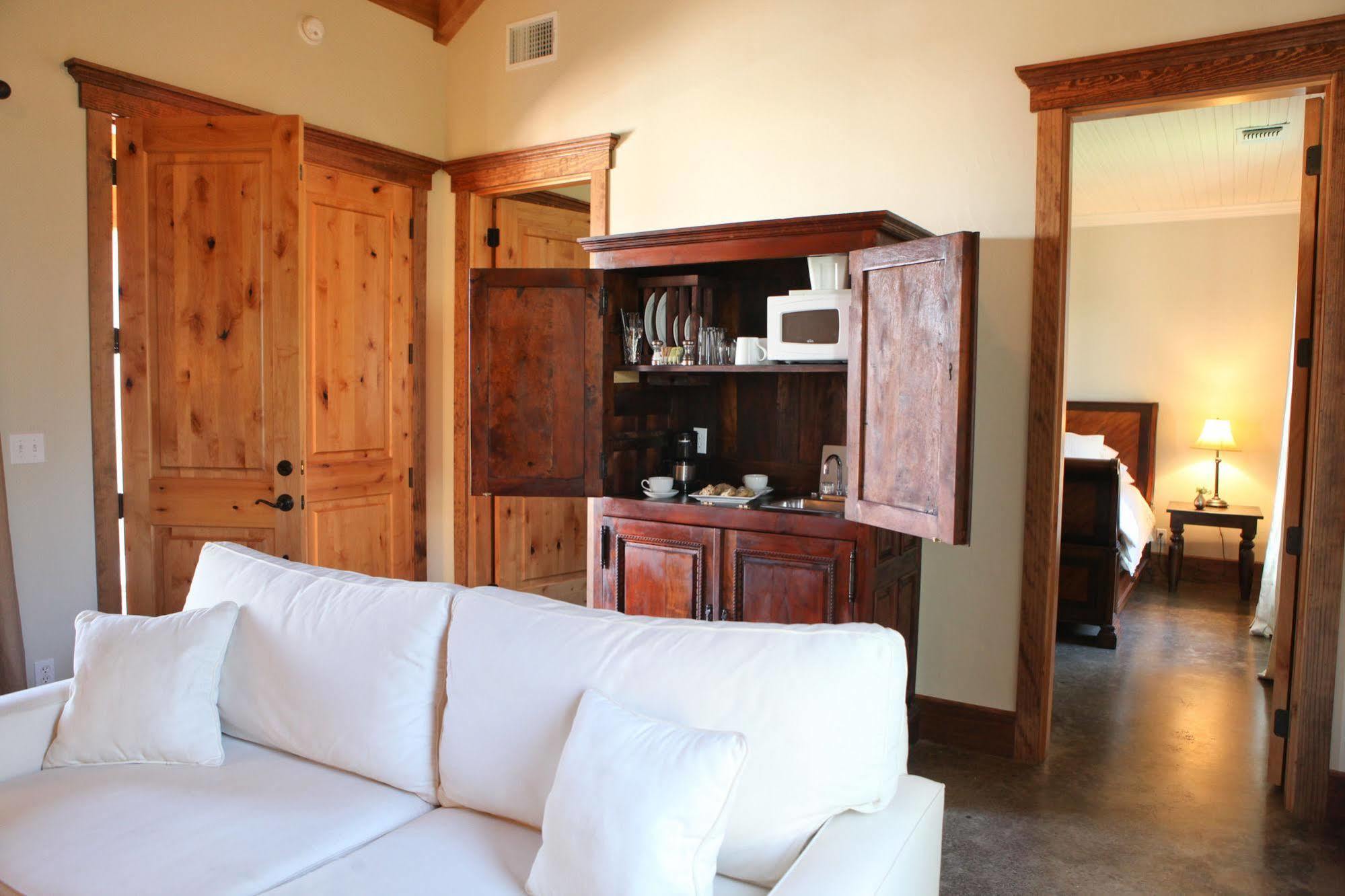 Hoffman Haus Bed & Breakfast เฟรเดอริกส์เบิร์ก ภายนอก รูปภาพ